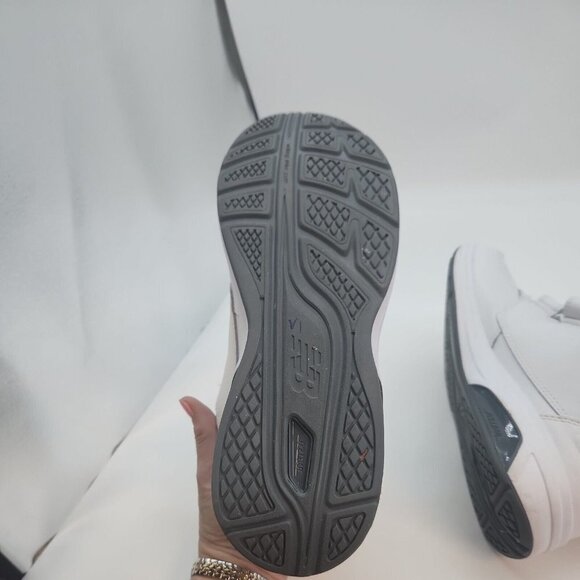 New Balance 813 White Size 10.5  hook and loop strap closure - Picture 7 of 8